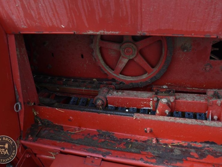 new-holland-311-image-27