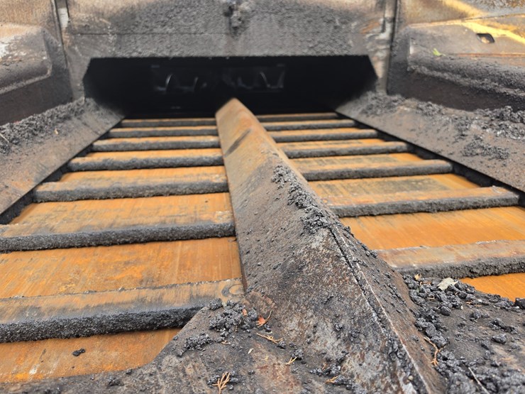 caterpillar-ap-1055f-image-68