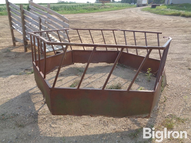 round-bale-feeder-image-8