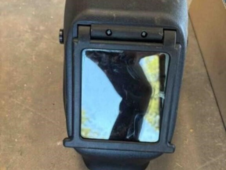 welding-helmet-image-1