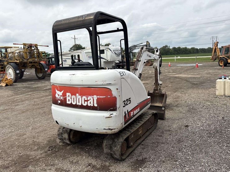 bobcat-325-image-3