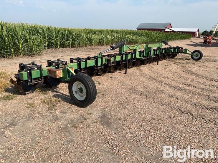 shop-built-16r30-root-slicer-image-3