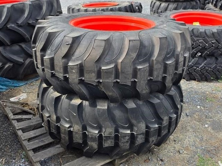 2-titan-17.5-24-tractor-tires-&-rims-image-3