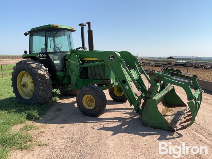 1989-john-deere-4455-image-3