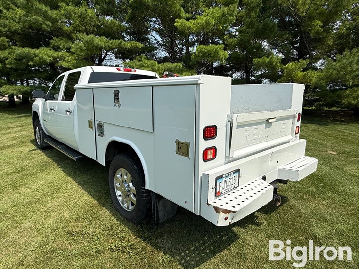 2012-chevrolet-k3500-image-7