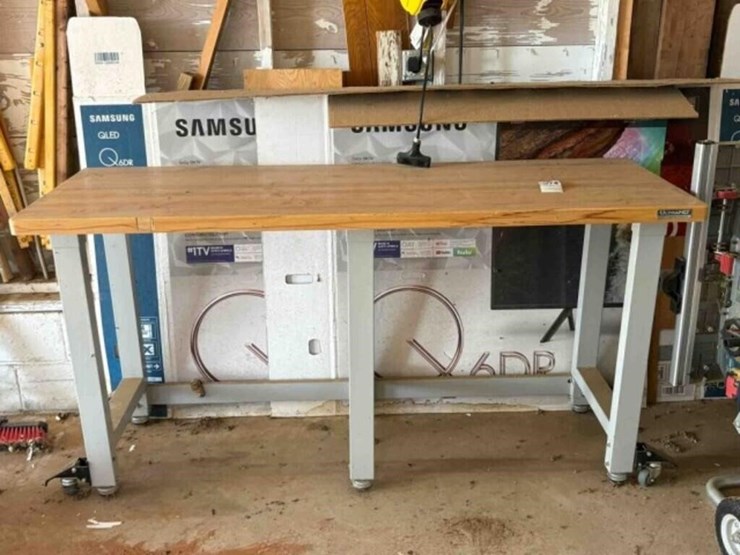 ultra-hd-shop-bench-on-rollers-image-1