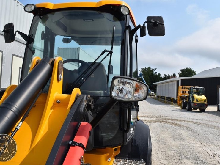2023-jcb-409-image-49