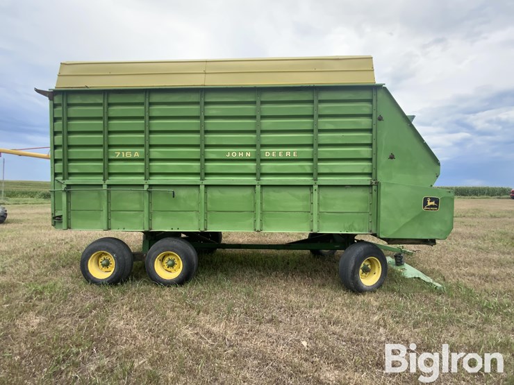 john-deere-716a-image-4