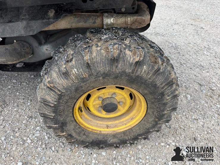 john-deere-825-image-17