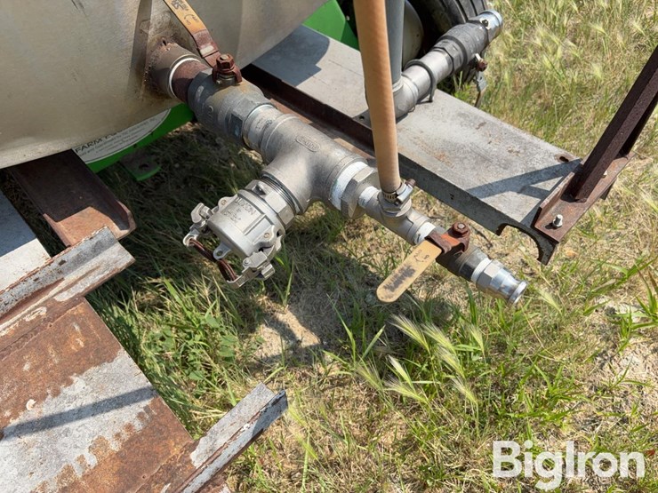 stainless-1500-gal-ss-tank-on-running-gear-image-17