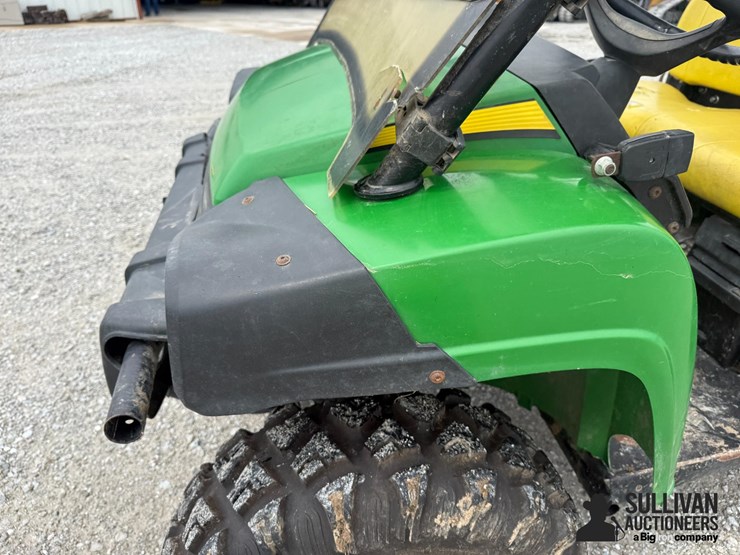john-deere-825-image-11