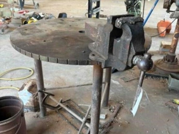40"-d-steel-shop-table-w/vice-image-1