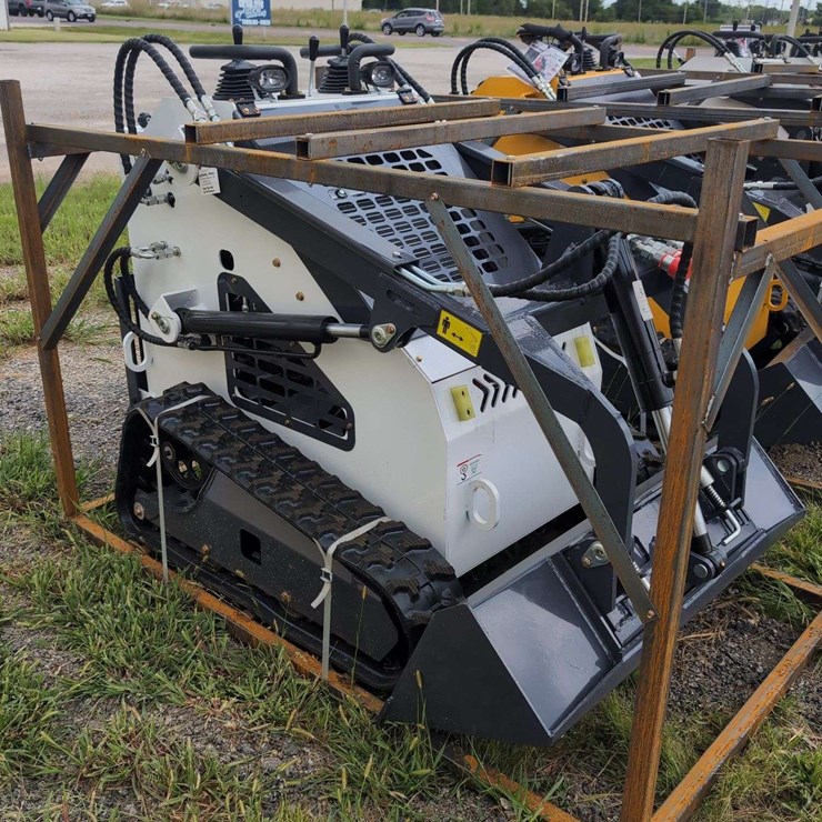 ZJG Mini Skid Steer Loader ZJ-380 (White) - 15HP