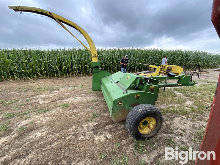 john-deere-3960-image-4