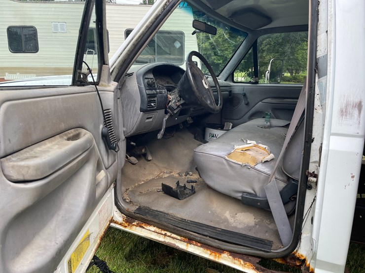 1995-ford-f350-image-12