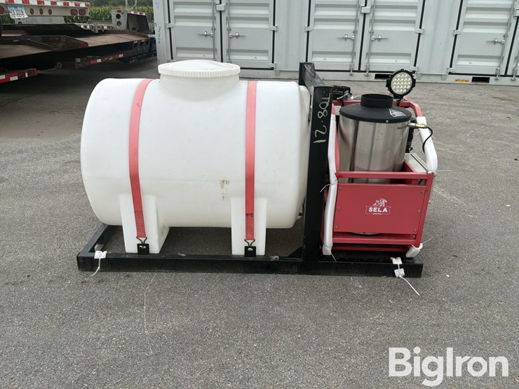 2025-massey-ferguson-730-image-2