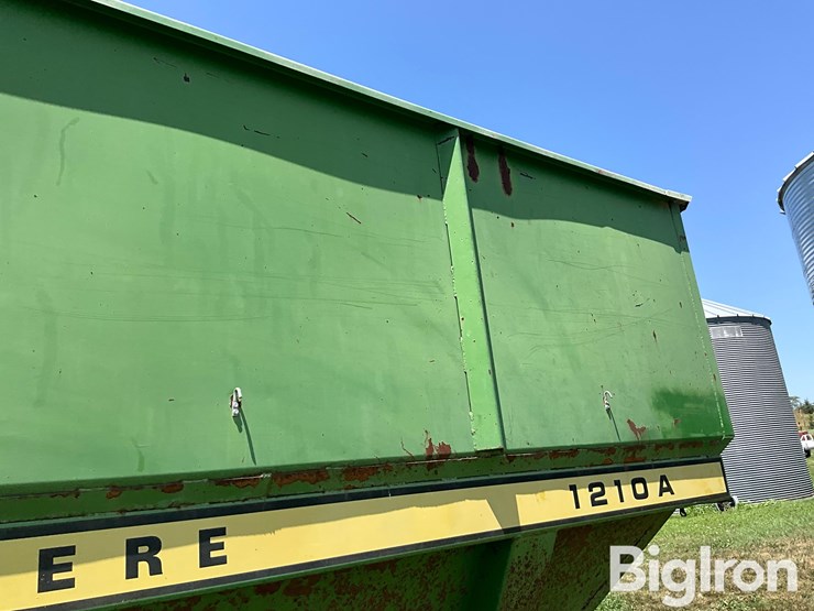 john-deere-1210a-image-11
