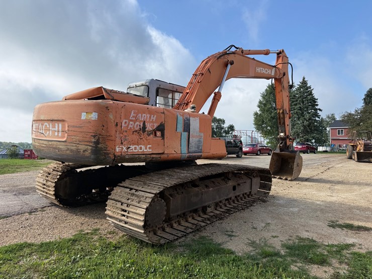 2000-hitachi-ex200-lc-image-8