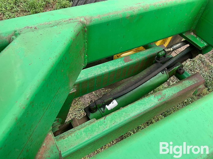 john-deere-630-image-17