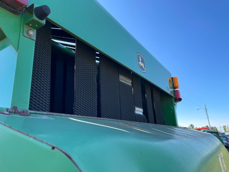 2003-john-deere-567-image-24