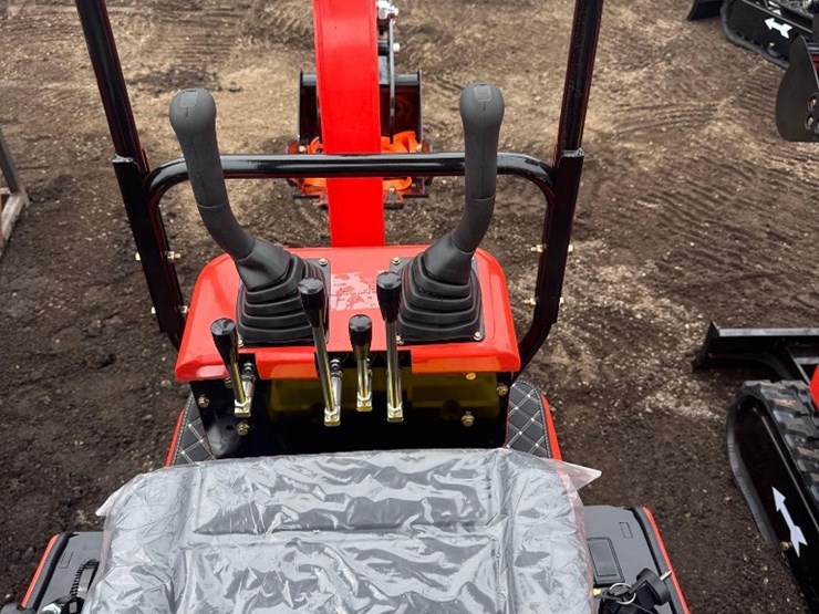 new-sd-lanch-co-mini-excavator-model-me15-image-5