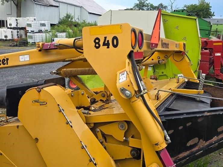 2003-vermeer-mc840-image-11