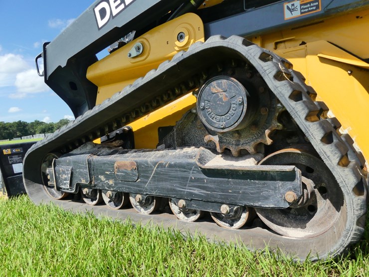 2018-deere-333g-image-5