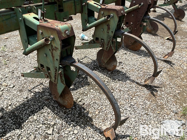 john-deere-885-image-11