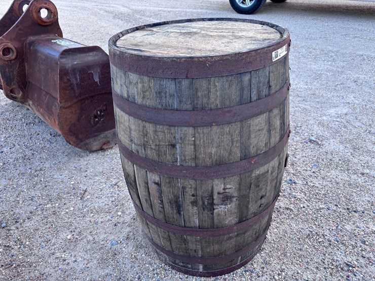 #3522-•-whiskey-barrel-image-2