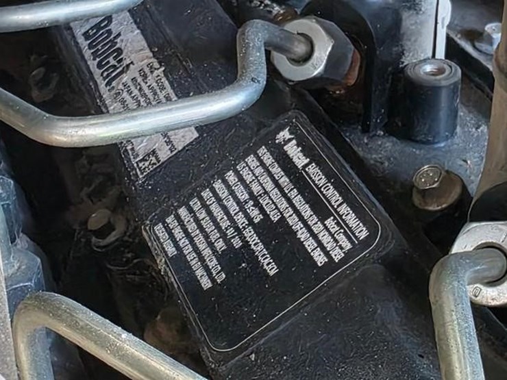 2020-bobcat-s64-image-37