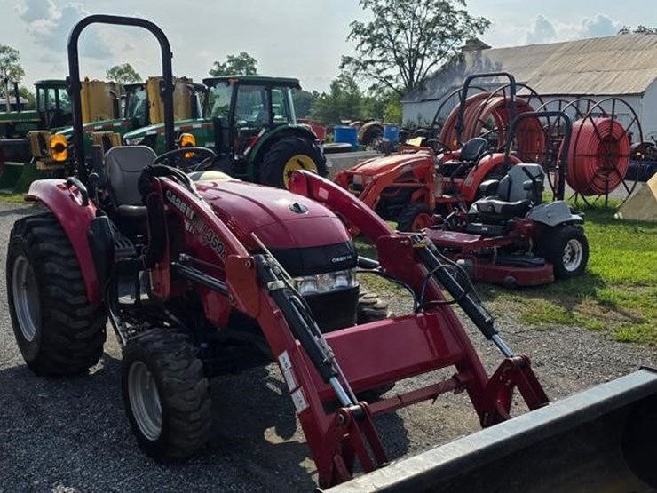 case-ih-farmall-35c-image-27
