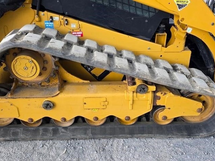 2022-caterpillar-299d3-xe-image-12