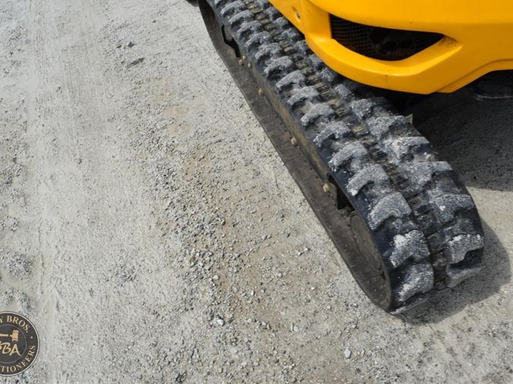 2024-jcb-35z-1-image-40