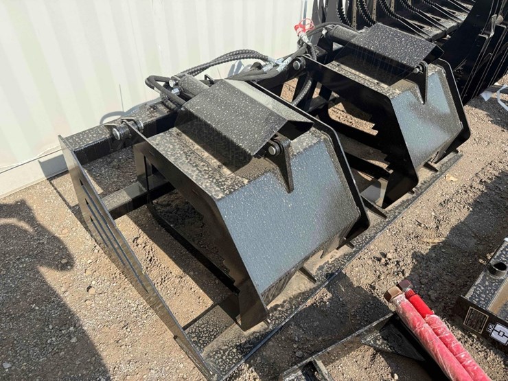 new-giyi-co-72in-hydraulic-skidloader-hollow-bottom-grapple-bucket-model-hwg72-image-2