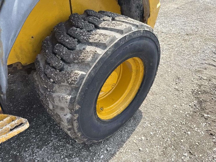 caterpillar-903c-image-11