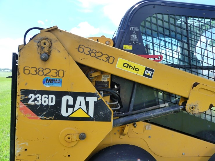 caterpillar-236d-image-7