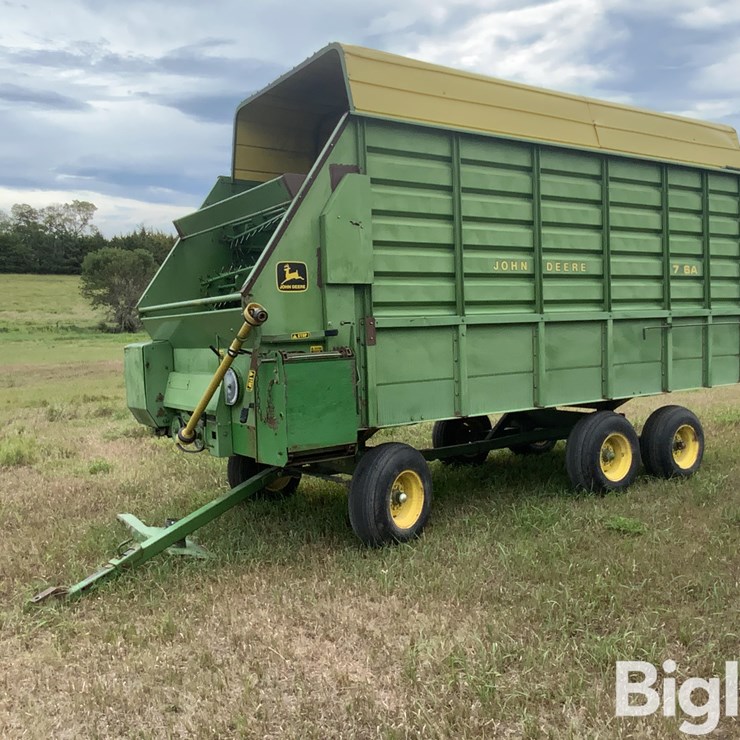 JOHN DEERE 716A