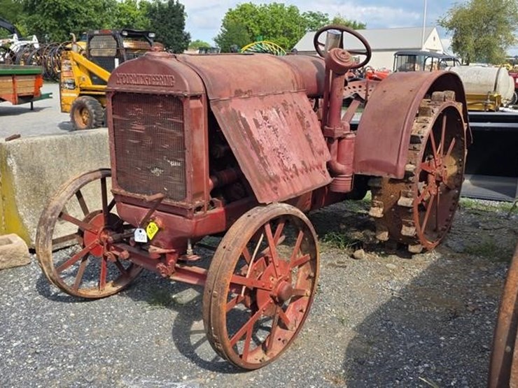 mccormick-deereing-1020-tractor-(not-running)-image-2