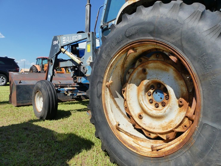 ford-7710-image-8