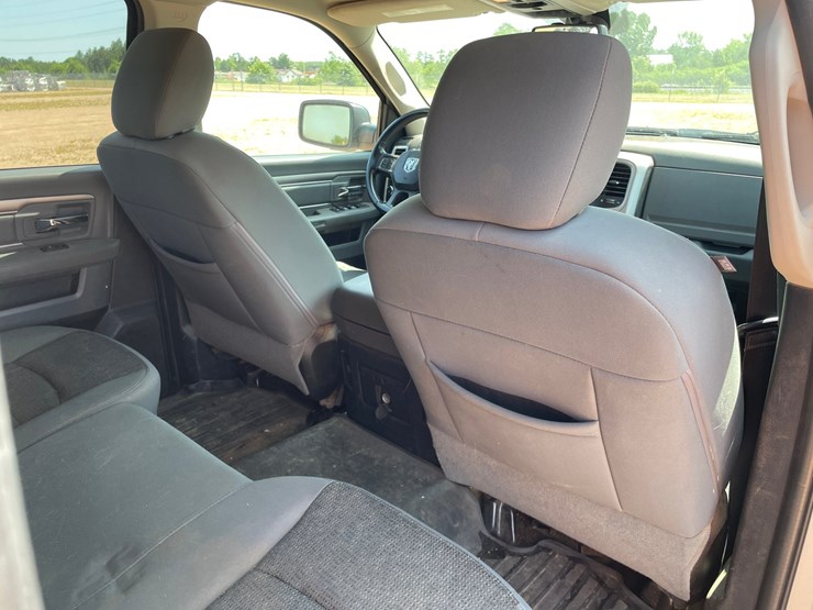 2013-dodge-1500-image-102