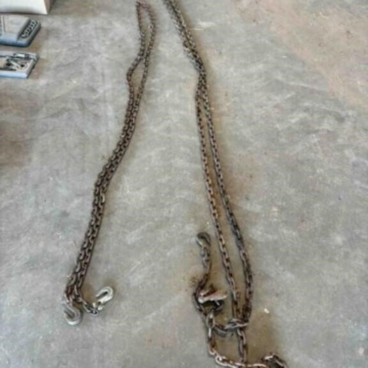 2 - Chains W/Hooks
