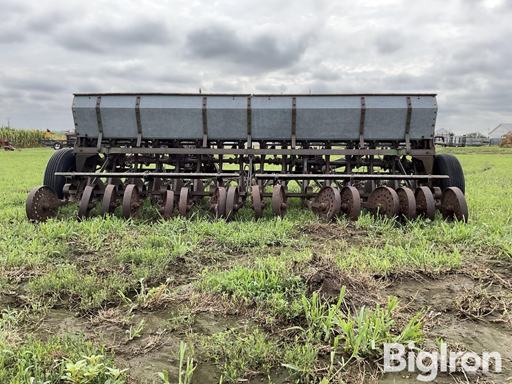 john-deere-10-image-6