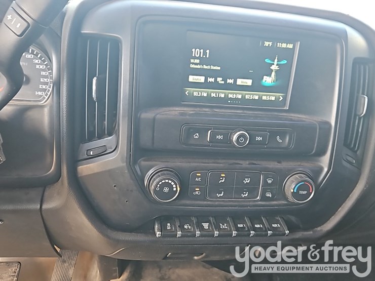 2021-chevrolet-silverado-5500hd-image-46