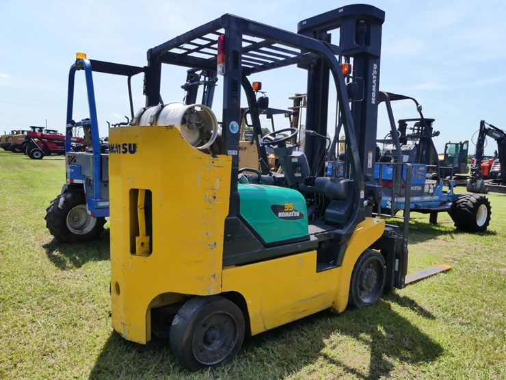 kamatsu-fg-35bcs-8--lp-warehouse-forklift-image-3