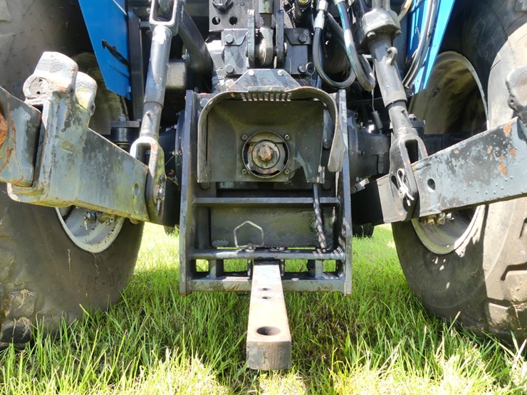 new-holland-4835-image-8