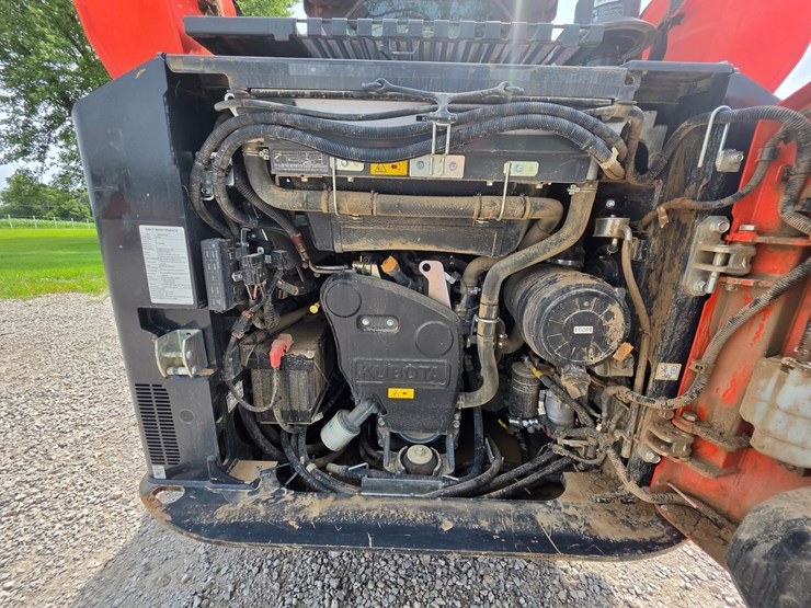 2024-kubota-svl75-3-image-9