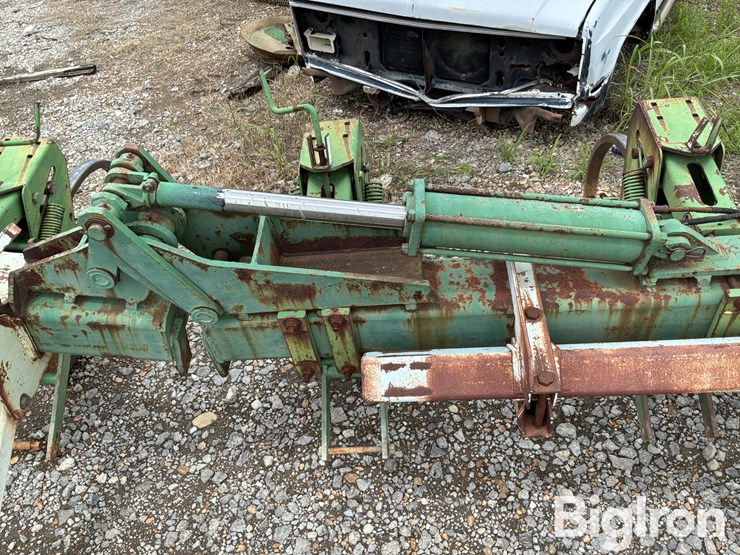 john-deere-885-image-11