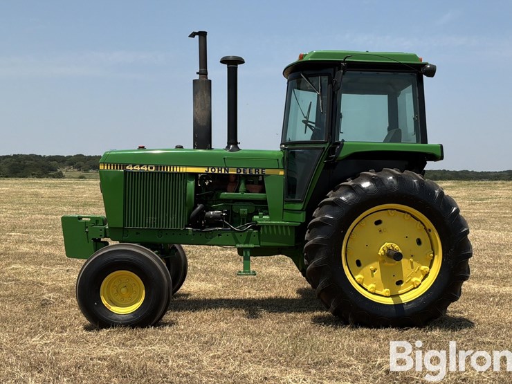 1981-john-deere-4440-image-8