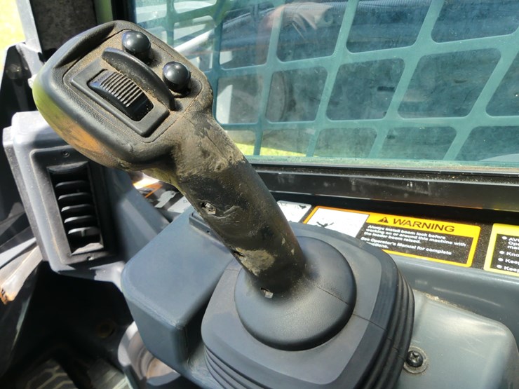 deere-331g-image-14
