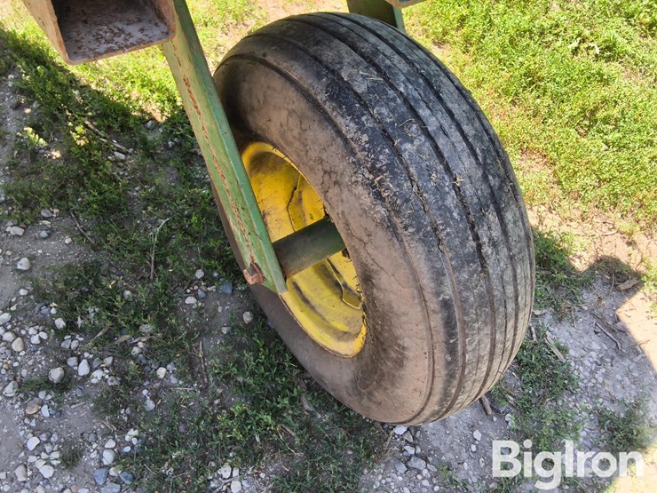 john-deere-250-image-19